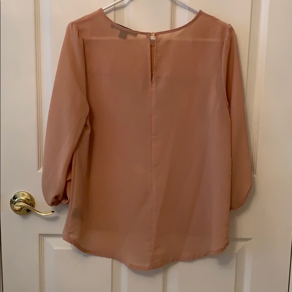 ❣️❗️FINAL PRICE➖DONATING SOON. F21 bow blouse - Picture 3 of 4